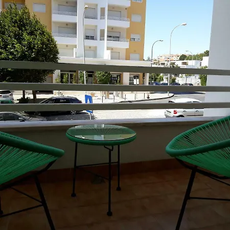 - 5 Minutes Walk To The Beach Parede